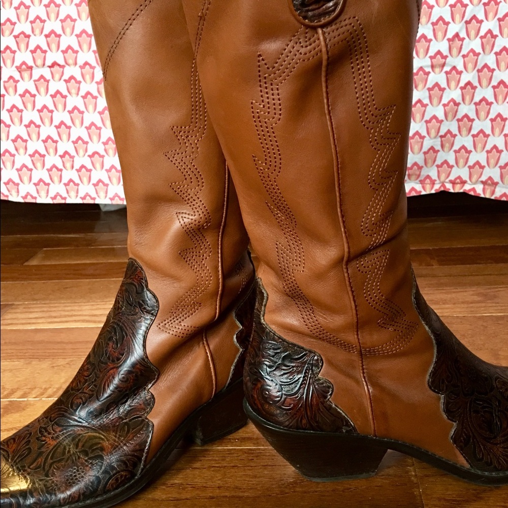 Coldwater Creek Tan and Dark Brown Leather Western Heeled Boots